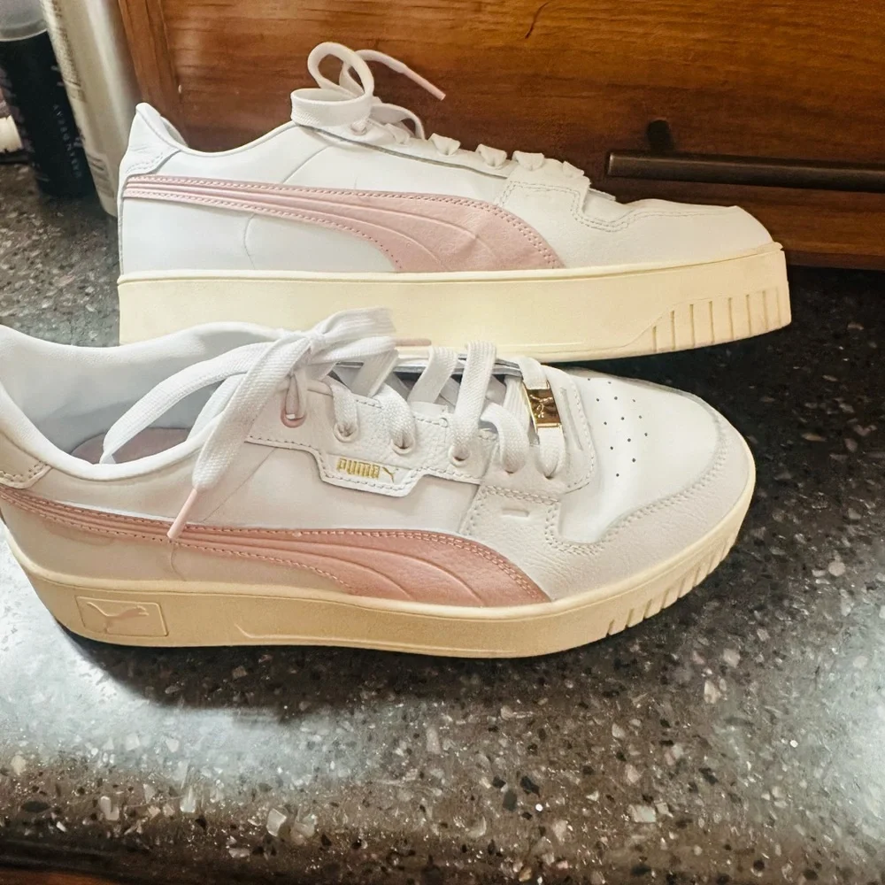 Puma Carina Street Lux women's sneakers 10